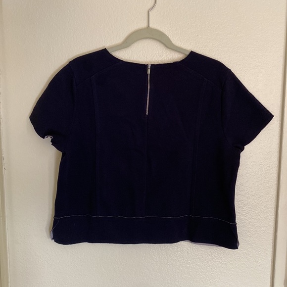 Banana Republic structured zipper back top with raw hem - Picture 2 of 5